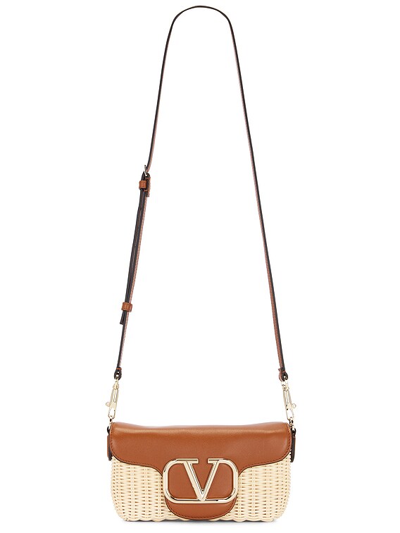 【送関込】VALENTINO☆ヴァレンティノ Loco shoulder bag Valentino Garavani Locò Leather Shoulder Bag | Black | FARFETCH