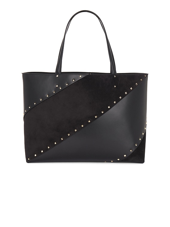 Valentino Garavani ROCKSTUD WISPY LARGE TOTE バッグ - Nero | FWRD