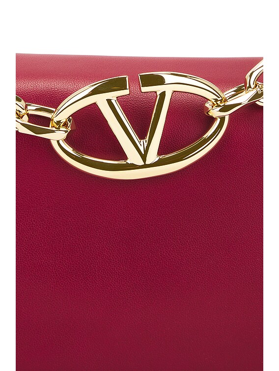 Valentino Garavani V Logo Chain Clutch in Deep Scarlet | FWRD