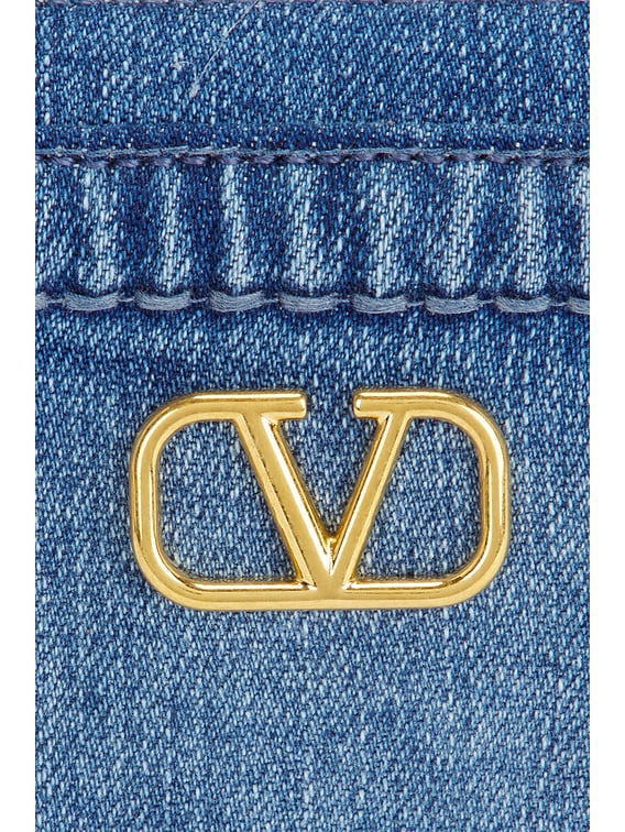 【Valentino】ALLTIME MINI CAMERA CASE◆6W2P0AI5JXE Valentino Garavani Alltime Mini Leather Camera Crossbody Bag