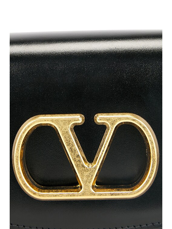 valentino garavani クッション（6個セット） Valentino Garavani Vain Small Clutch in Nero | FWRD