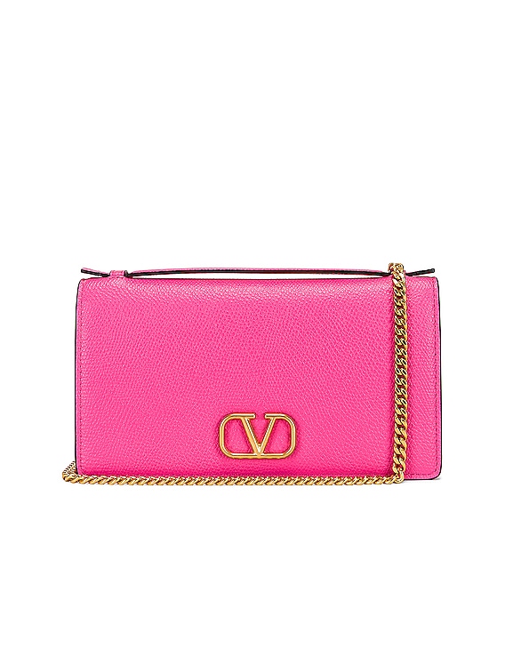Vlogo Signature Leather Wallet on Chain
