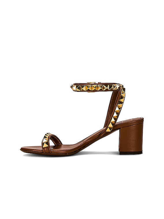 Rockstud no limit sales sandal