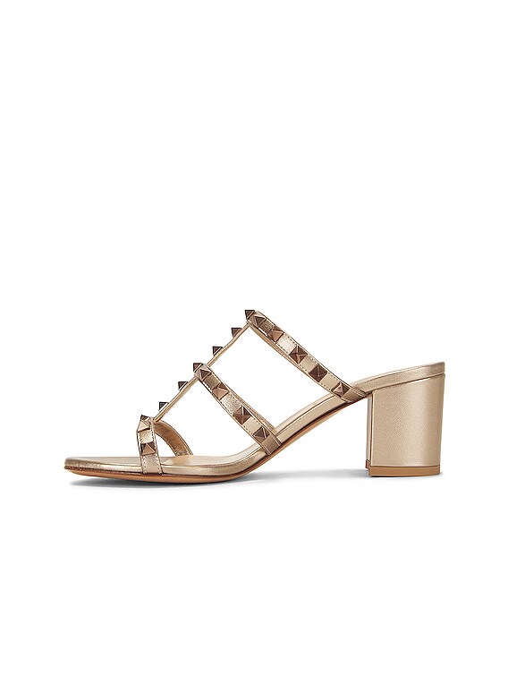 【Valentino】SLIDE ROCKSTUD T. 05◆6W0S0MH4HJQ Valentino Garavani Rockstud Slide in Skin | FWRD
