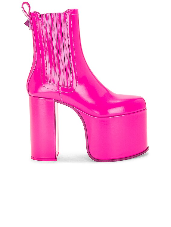 Valentino Garavani Club Beatle Boot in Pink | FWRD