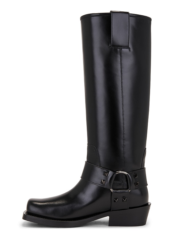 Valentino Garavani Rockstud Biker Boot in Nero | FWRD