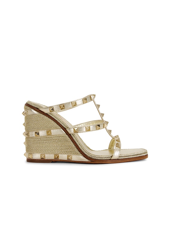 【Valentino】ROCKSTUD SLIDE ESPADRILLAS◆5W2S0JR3EMP Valentino Garavani Rockstud Espadrilla Slide in Platino | FWRD