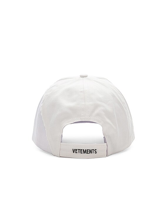VETEMENTS x Umbro Cut-Up Cap in White & White | FWRD