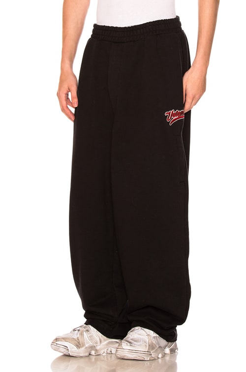 vetements sweatpants