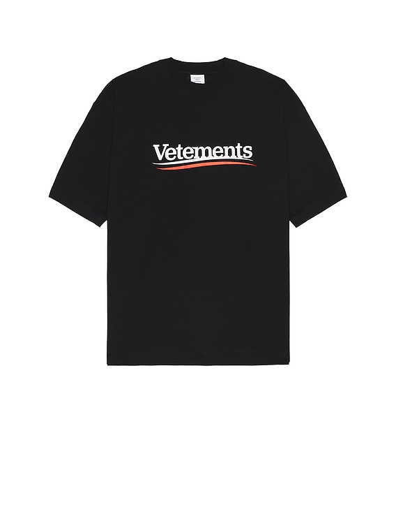 VETEMENTS Campaign Logo T-shirt in Black | FWRD