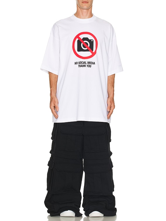 VETEMENTS No Social Media T-Shirt in White | FWRD