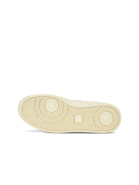 Veja V-90 Sneakers in Cashew & Oat | FWRD