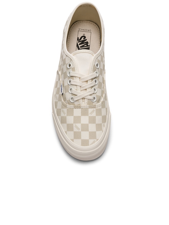 vans authentic checkerboard marshmallow