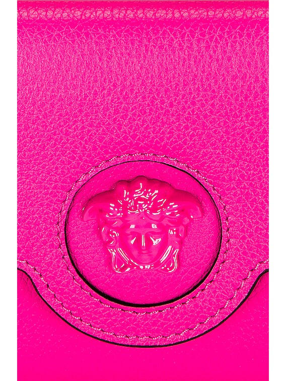 ＊ VERSACE  ラ メデューサ チェーン付きレザーウォレット ＊ VERSACE ラ メデューサ チェーン付きレザーウォレット ＊