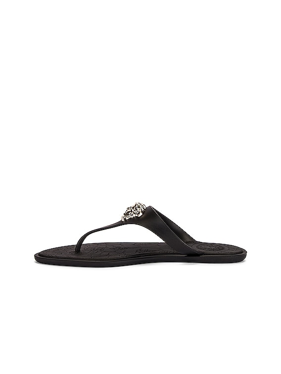 VERSACE Medusa Thong Sandals in Nero & Oro