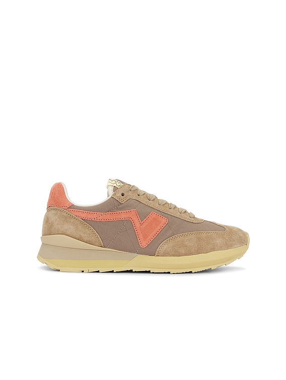 Visvim FKT Runner in Beige | FWRD