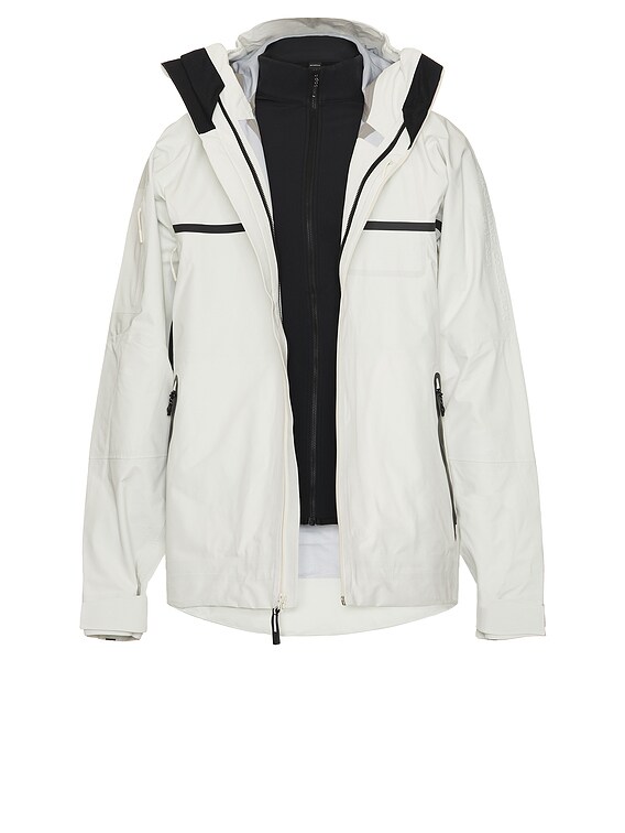 PING ValiantTec+ ホワイト 3Lジャケット Whitespace 3-in-1 Performance 3L Jacket in Warm White & Black | FWRD