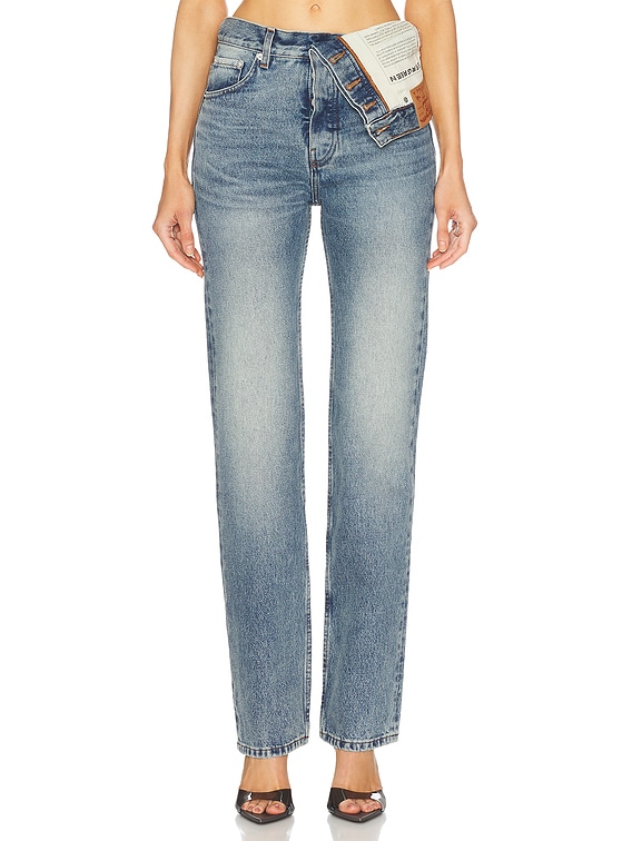 Asymmetric Straight Leg