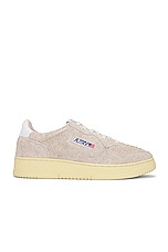 Autry Medalist Low Sneaker in Sand, view 1, click to view large image.