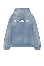 EA　BALENCIAGA Balenciaga Medium Fit Hoodie in Faded Blue & White | FWRD