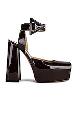 VIP【関税送料無料】希少 Bottega Veneta Tower Pumps Bottega Veneta Tower Square Toe Ankle Strap Pumps in Fondant