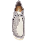 Clarks Wallabee Boot in Grey & Off White, view 4, click to view large image.