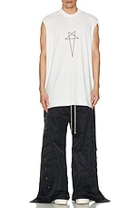 DRKSHDW by Rick Owens Babel Pusher Pant in Black, view 6, click to view large image.