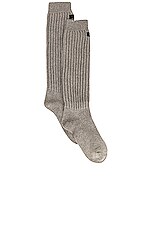 レッグウェア Fear of God 7th socks Fear of God 7th Collection Socks in Light Grey | FWRD