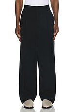 Fear of God Double Wool Single Pleat Relaxed Trouser in Black, view 4, click to view large image.