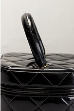 FWRD Renew Chanel Matelasse Enamel Heart Mirror Vanity Bag in Black, view 8, click to view large image.