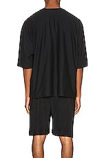Homme Plisse Issey Miyake Release Tee in Black, view 3, click to view large image.