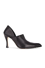 Loewe Comic Folded Pump in Black, view 1, click to view large image.