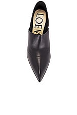 Loewe Comic Folded Pump in Black, view 4, click to view large image.