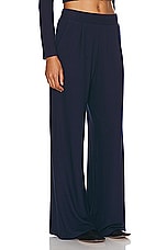 LESET Lauren Pleated Pocket Pant in Navy, view 2, click to view large image.