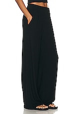 LESET Lauren Pleated Pocket Pant in Black, view 2, click to view large image.