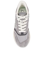 New Balance 997r in Shadow Grey & Rain Cloud, view 4, click to view large image.