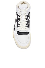 Reebok Bb5600 Sneaker in White & Black, view 4, click to view large image.