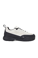 ROA Hiking Cingino Sneaker in Off White Black, view 1, click to view large image.