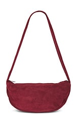 【関税込み】St. Agni バーガンディ Crescent ソフト バッグ St. Agni Soft Crescent Bag in Rouge | FWRD