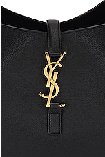 Saint Laurent Large Le 5 A 7 Hobo Bag in Nero, view 7, click to view large image.