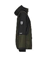 The North Face Soukuu Hike Packable Mountain Light Shell Jacket in Tnf Black & Forest Night, view 3, click to view large image.