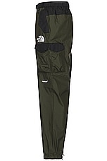 The North Face Soukuu Hike Belted Utility Shell Pant in Tnf Black & Forest Night, view 4, click to view large image.