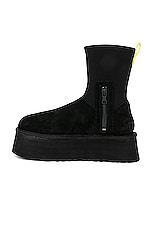 UGG Classic Dipper Boot in Black, view 5, click to view large image.