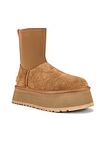 UGG Classic Dipper Boot in Chestnut, view 2, click to view large image.