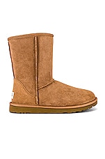 UGG M Classic Short in Chestnut, view 1, click to view large image.