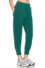 Varley The Slim Cuff 25&quot; Pant in Forest, view 2, click to view large image.