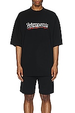 VETEMENTS Campaign Logo T-shirt in Black, view 4, click to view large image.