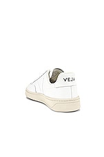 Veja V-12 in Extra White, view 3, click to view large image.