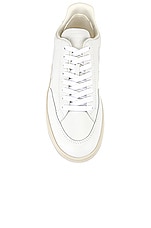Veja V-12 in Extra White, view 4, click to view large image.