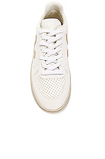 Veja V-10 Sneaker in Extra White & Platine, view 4, click to view large image.